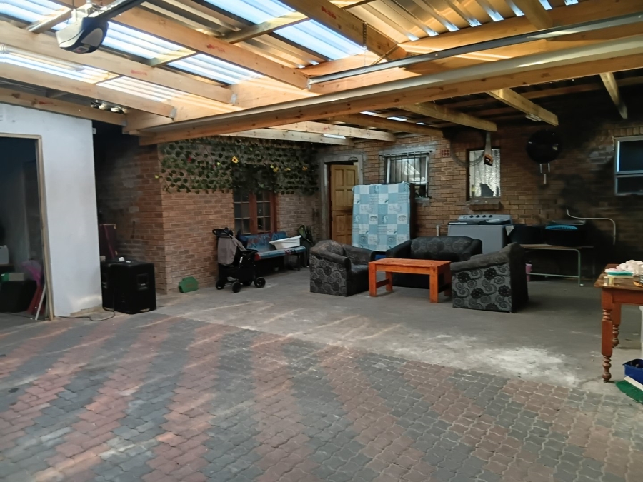 4 Bedroom Property for Sale in Heather Park Western Cape
